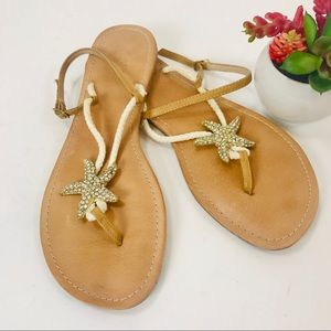 Dolce by Mojo Moxy  tan sandals with starfish
